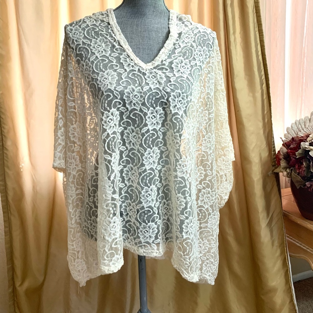 LACE Topper